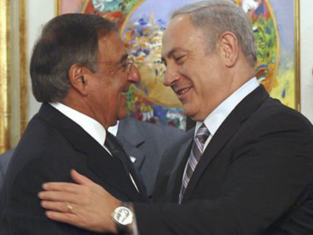 Israels Premierminister Benjamin Netanjahu und der US-Verteidigungsminister Leon Panetta (l.)