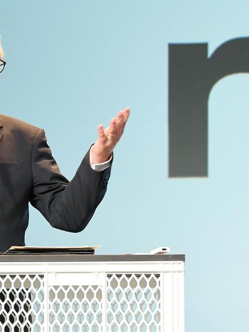 Bundespräsident Frank-Walter Steinmeier spricht auf der Internetkonferenz "re:publica".