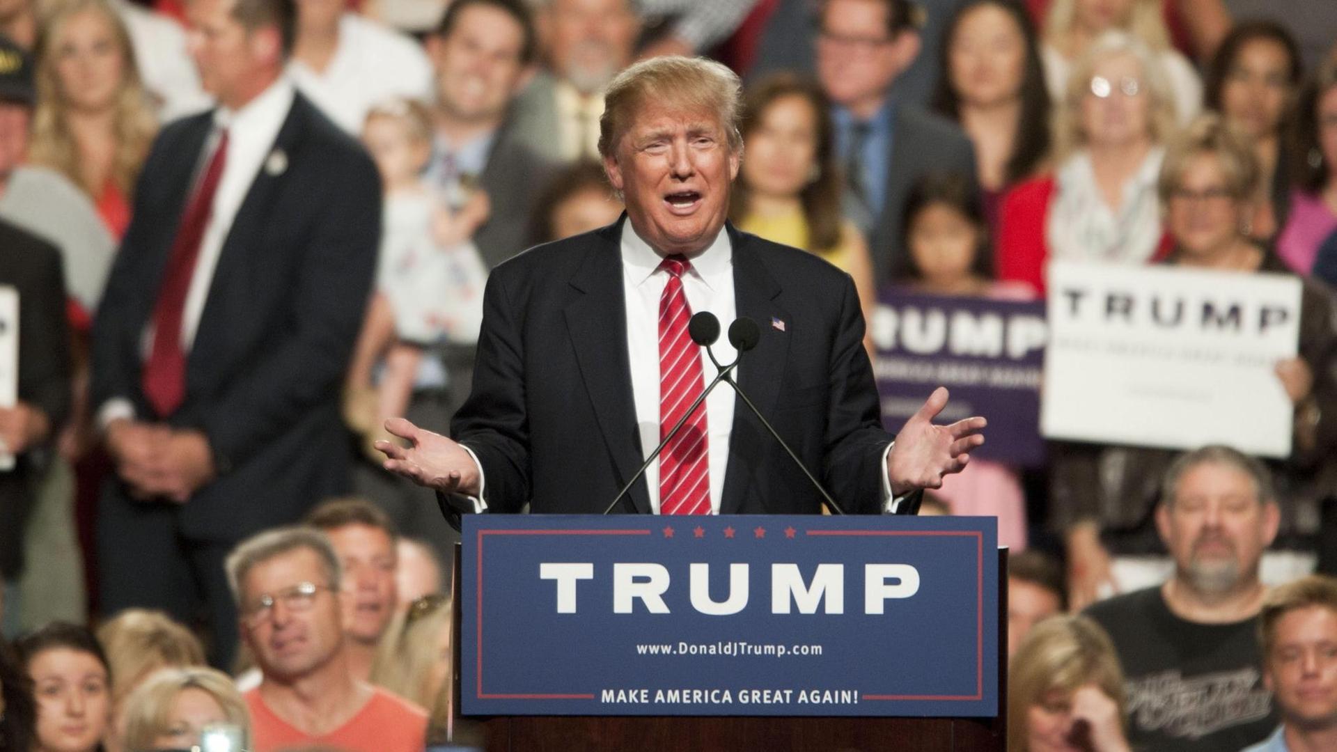 Donald Trump bei einer Rede in Phoenix, Arizona, im Juli 2015.