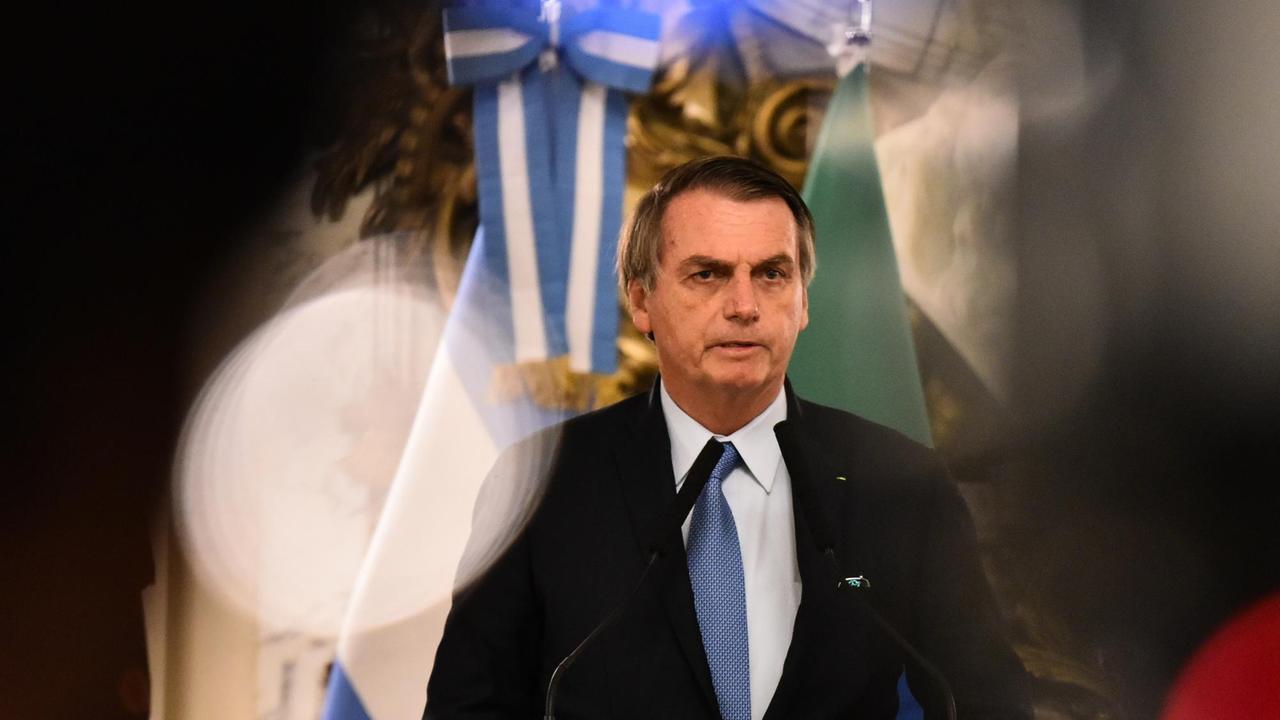 Der brasilianische Präsident Jair Bolsonaro spricht bei einem Besuch in Argentinien im Juni 2019