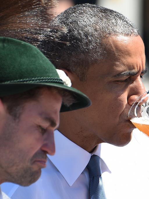 US-Präsident Barack Obama bei einem Bier-Stopp im bayerischen Krün.