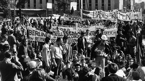 Solidaritätsdemonstration der Außerparlamentarischen Opposition (APO) am 24. Mai 1969 in Berlin