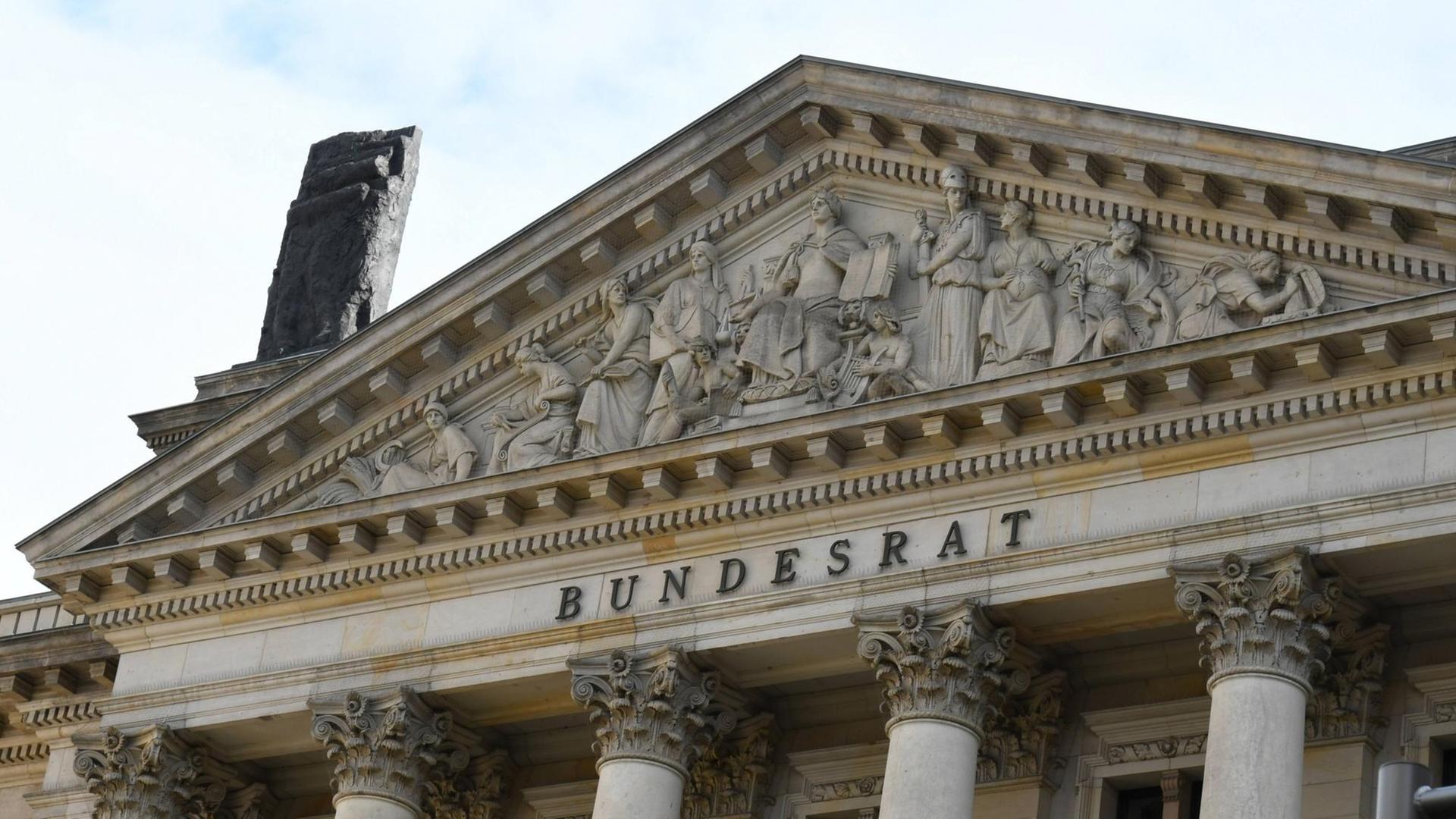 Portal des Bundesrats in Berlin
