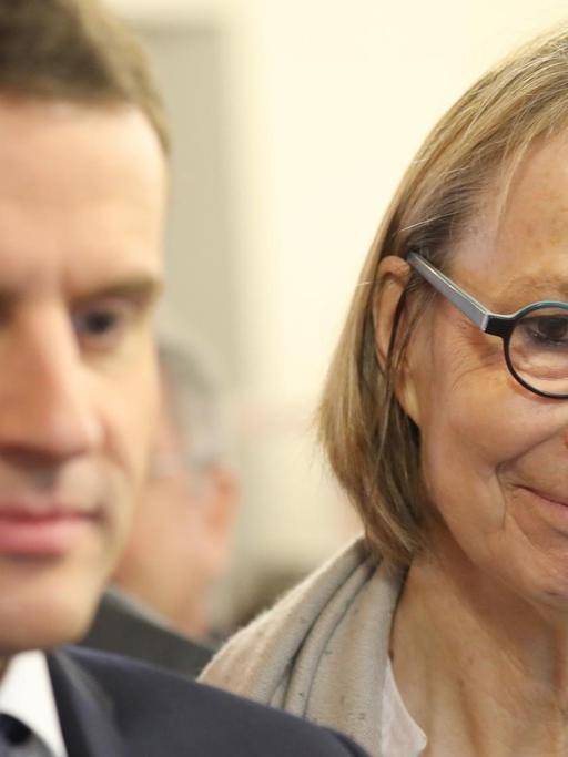 Frankreichs Präsident Emmanuel Macron und Kulturministerin Francoise Nyssen