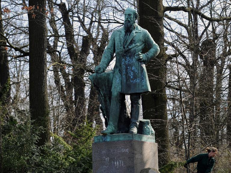 Das Denkmal von Friedrich Ludwig Jahn in der Hasenheide im Berliner Stadtteil Neukölln