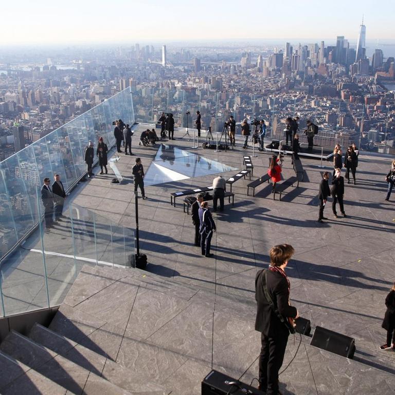 Einweihung der The Edge-Aussichtsplattform in New York am 11.März 2020: Aus 335m Höhe bietet sich ein grandioser Rundumblick auf die Skyline von New York
