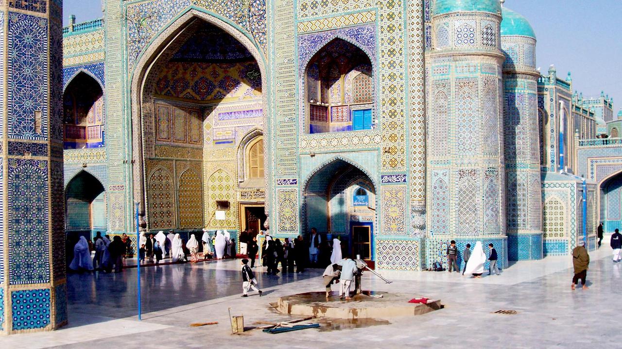 Die Blaue Moschee in Mazar-e-Sharif in Afghanistan