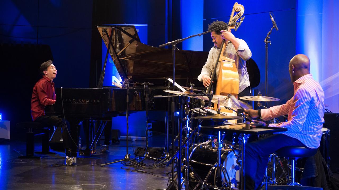 Makoto Ozone Trio beim Jazzfest Bonn