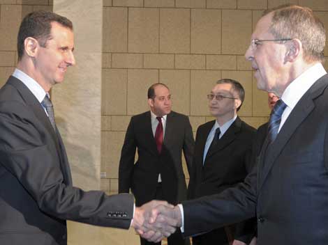 Syriens Präsident Assad begrüßt Russlands Außenminister Lawrow