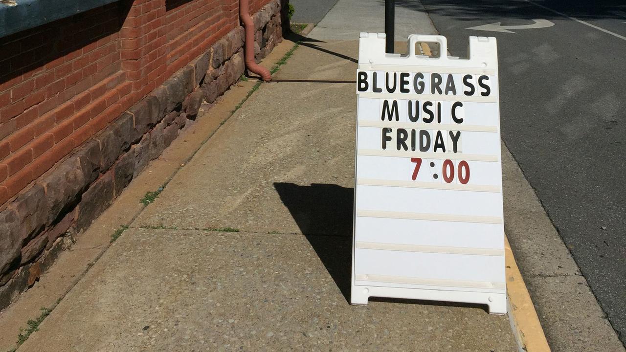 Werbung für den Bluegrass-Friday in Bedford im Westen Virginias 