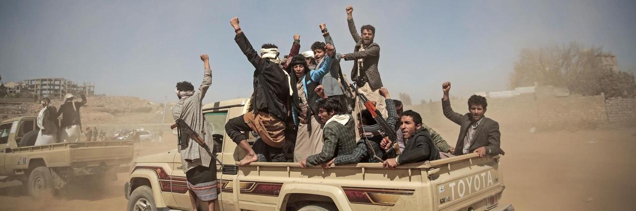 Das Bild zeigt schiitische Huthi-Rebellen im Jemen.