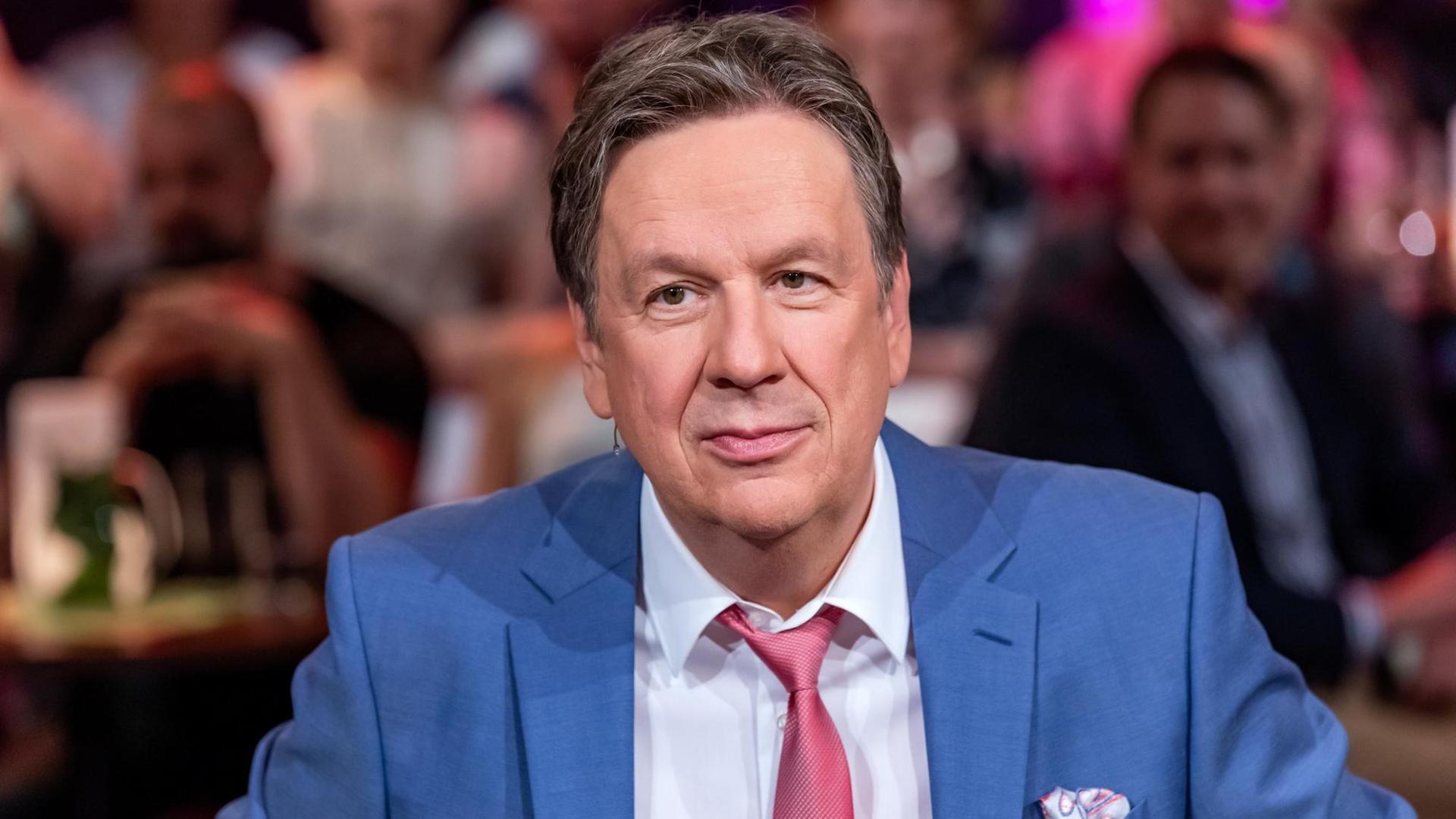 Der Moderator Jörg Kachelmann, aufgenommen am Rande der MDR Talkshow "Riverboat" am 07.06.2019 in Leipzig.