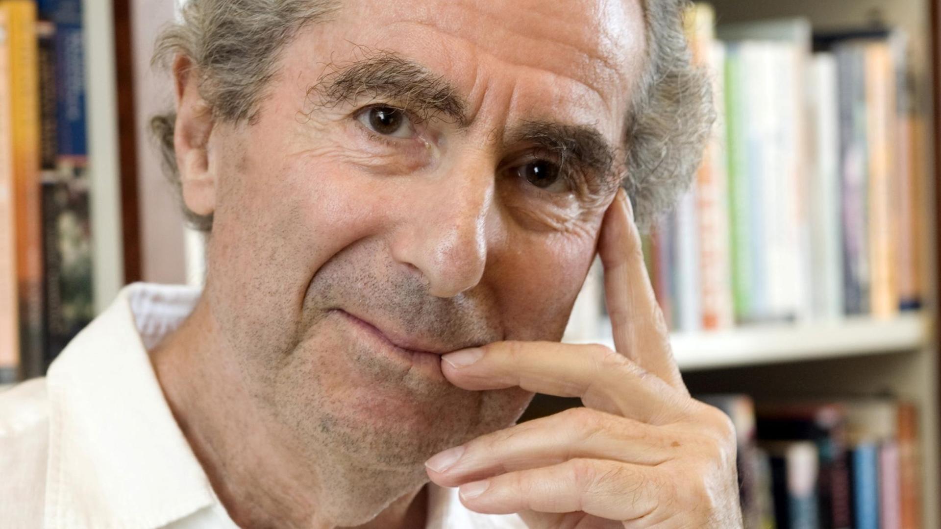 08.09.2008, USA, New York: Philip Roth im Büro seines Verlegers, Mifflin.