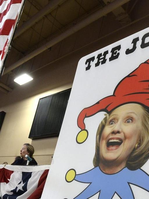 Clinton in einer Foto-Montage als Joker