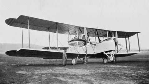 Erster Transatlantik-Nonstopflug von John Alcock und Arthur Brown am 15 Juni 1919