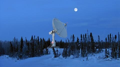 Empfang im Mondschein: Die Bodenstation Inuvik des Deutschen Zentrums für Luft- und Raumfahrt