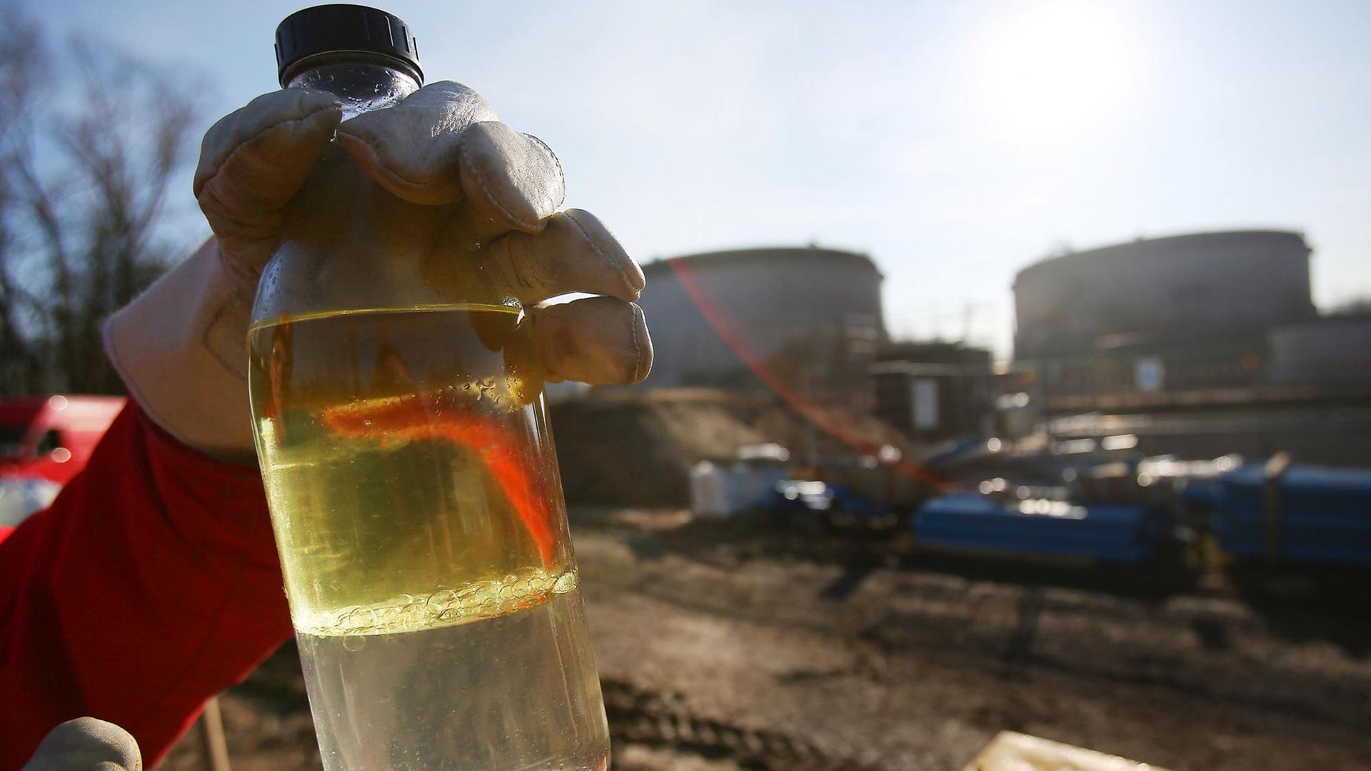 Shell-Raffinerie in Wesseling - Beseitigung des Kerosin-Sees wird noch  Jahrzehnte dauern