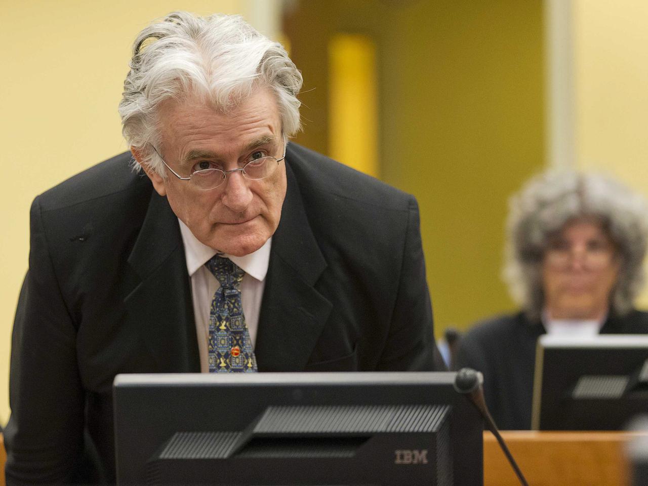 Radovan Karadzic 2013 in Den Haag vor dem Sondertribunal