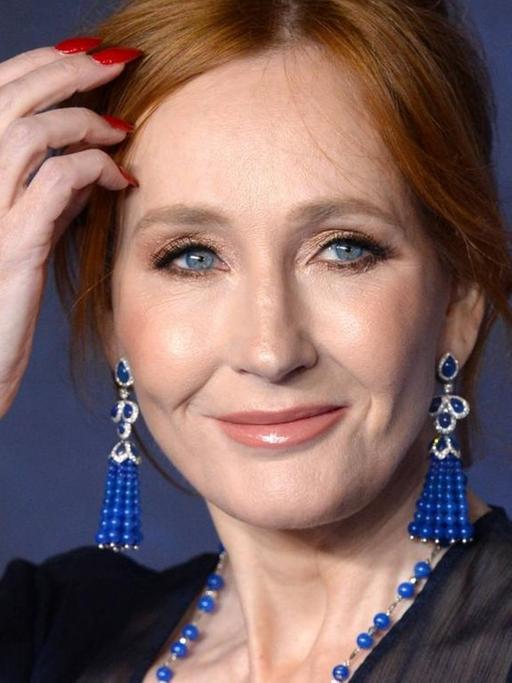 Porträt von J K Rowling anläßlich einer Filmpremiere in London 2018.