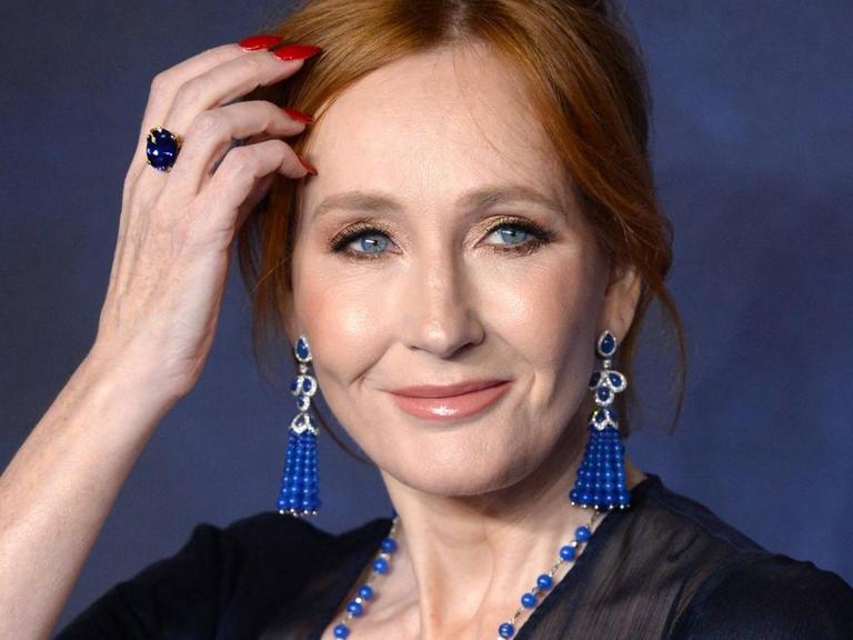 Porträt von J K Rowling anläßlich einer Filmpremiere in London 2018.