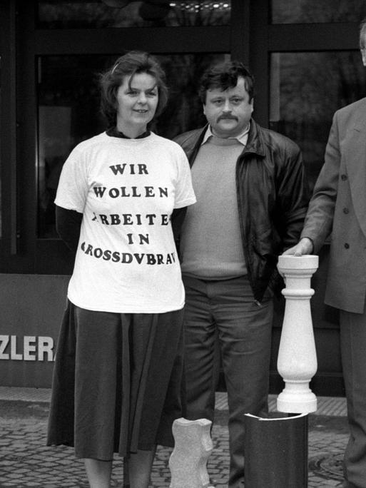 Protest von ehemaligen Mitarbeiter der Margarethenhütte in Großdubrau (Sachsen) gegen die Politik der Treuhandanstalt 1992 vor dem Bundeskanzleramt in Bonn.