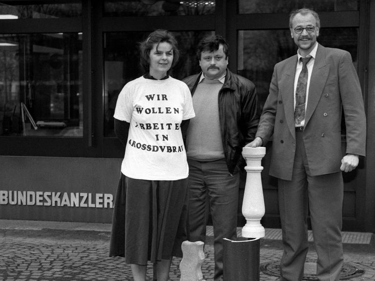 Protest von ehemaligen Mitarbeiter der Margarethenhütte in Großdubrau (Sachsen) gegen die Politik der Treuhandanstalt 1992 vor dem Bundeskanzleramt in Bonn.