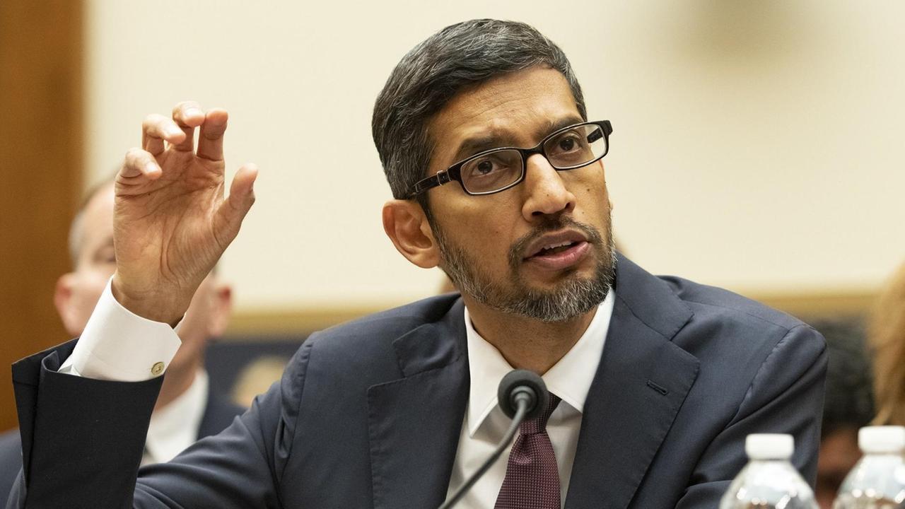 Sundar Pichai, Chief Executive Officer of Google, testifies before the United States House Committee on the Judiciary on "Transparency & Accountability: Examining Google and its Data Collection, Use and Filtering Practices" on Capitol Hill in Washington, DC on Tuesday, December 11, 2018.
Credit: Ron Sachs / CNP
(RESTRICTION: NO New York or New Jersey Newspapers or newspapers within a 75 mile radius of New York City) | Verwendung weltweit