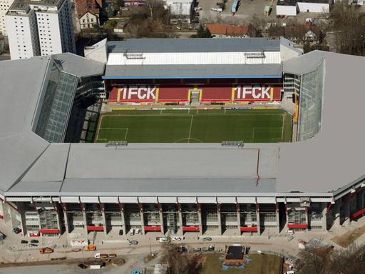 Luftaufnahme des Fritz-Walter-Stadions in Kaiserslautern