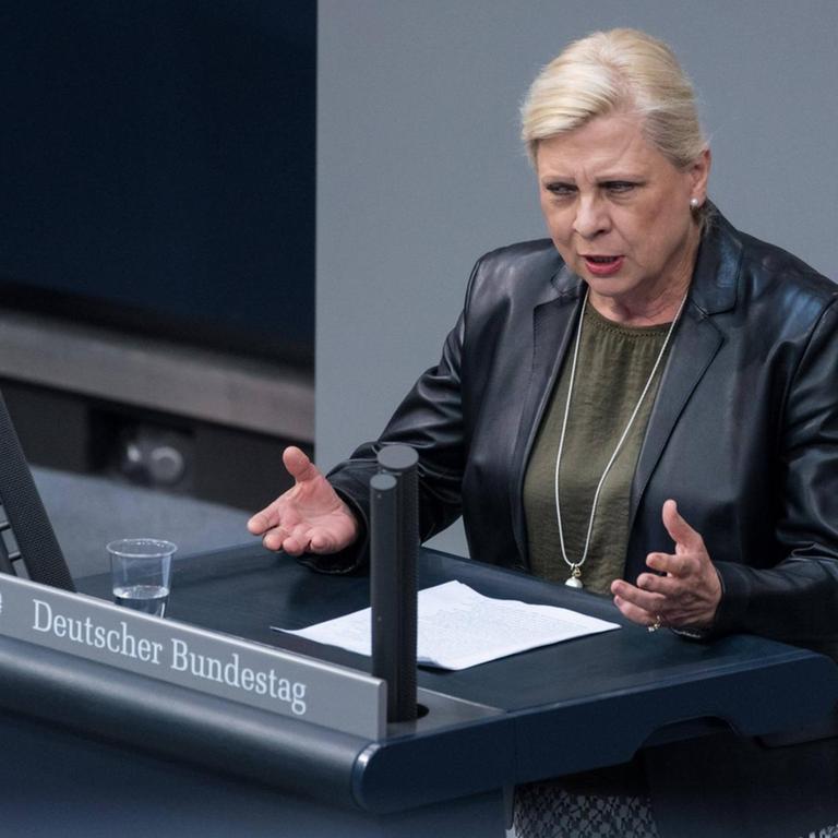 Die SPD-Politikerin Hilde Mattheis (SPD) in einer Parlamentsdebatte 2020