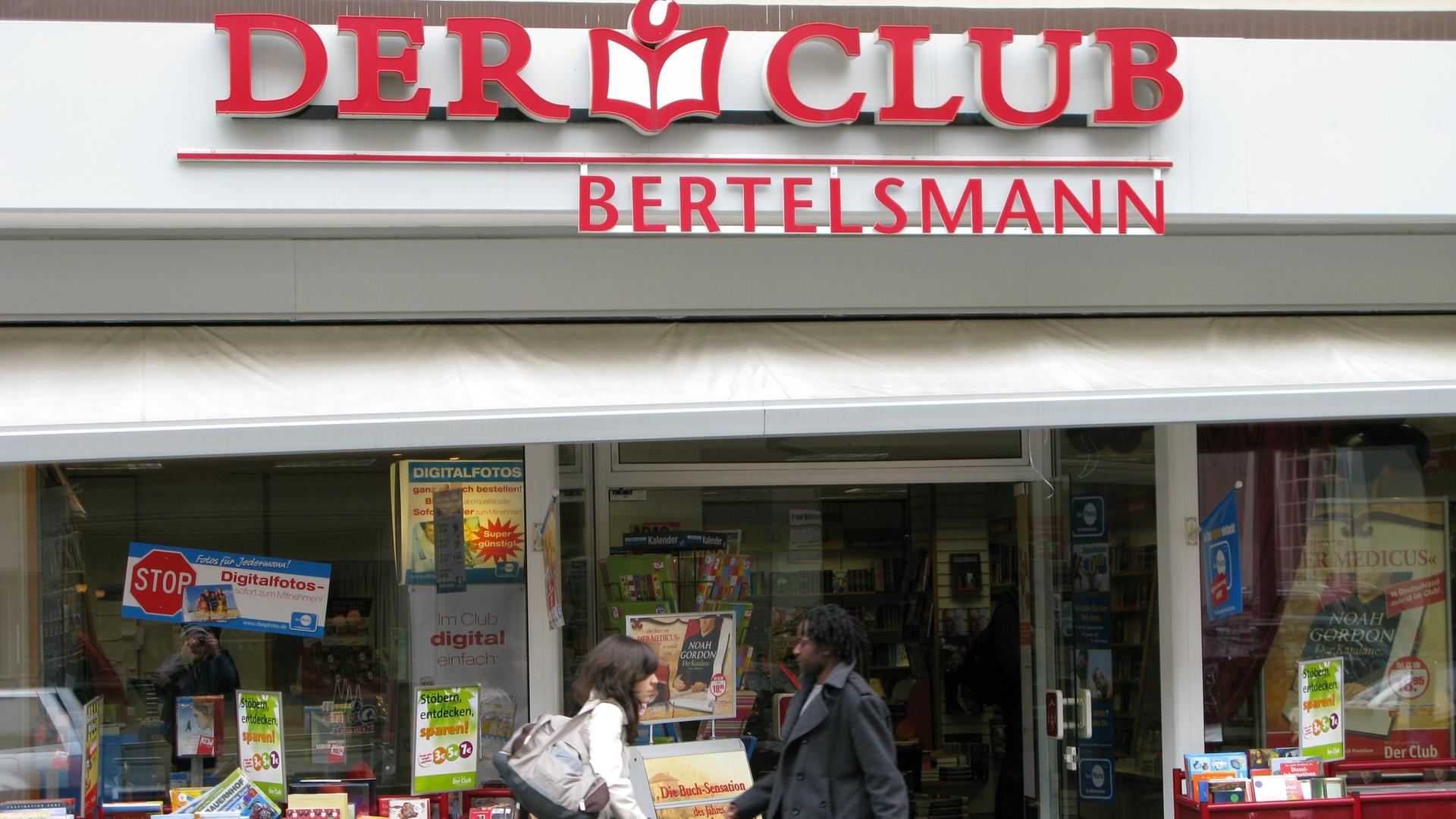 Eine Filiale des Bertelsmann Buchclubs in Bonn.