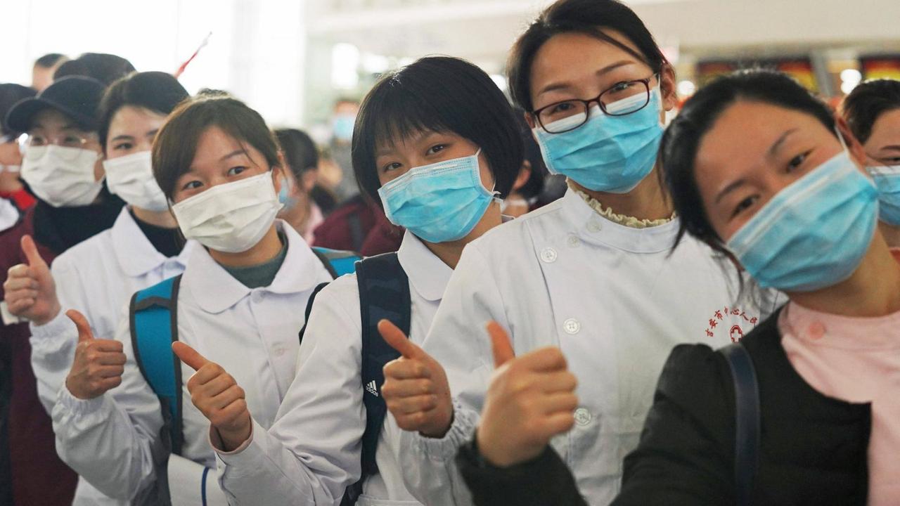 Ein Team von über 100 Fachleuten reist nach Wuhan