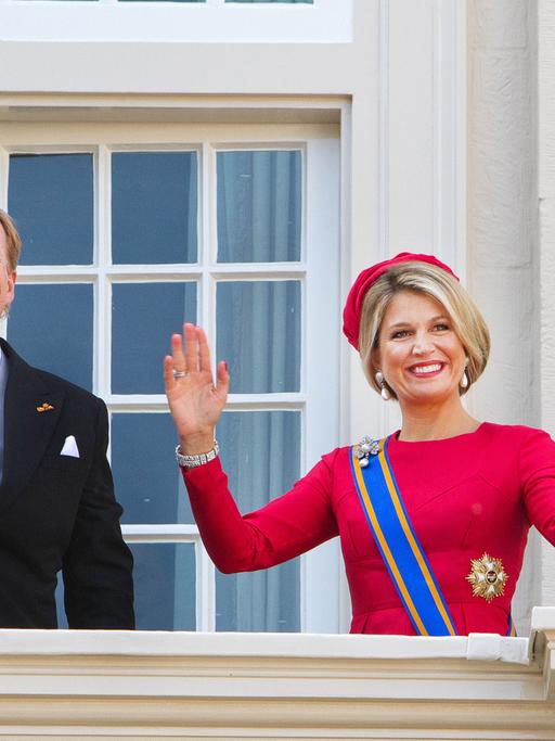 König Willem-Alexander und Königin Maxima der Niederlande im Palast Nordende in Den Haag.