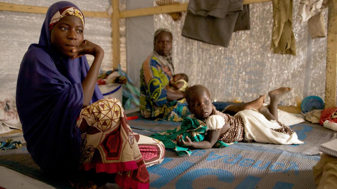 Flüchtlinge in einem Lager im Tschad.