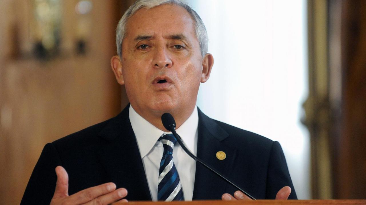 Zu sehen ist der Präsident von dem Land Guatemala. Er heißt Otto Perez Molina. Er ist zurückgetreten. Zu sehen ist der Präsident von dem Land Guatemala. Er heißt Otto Perez Molina. Er ist zurückgetreten.