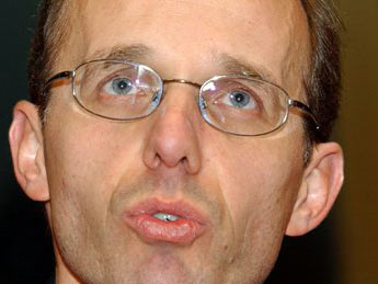 Luc Frieden, Luxemburgs Justiz- und Verteidigungsminister