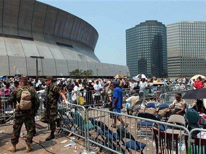 Evakuierung des Stadions in New Orleans