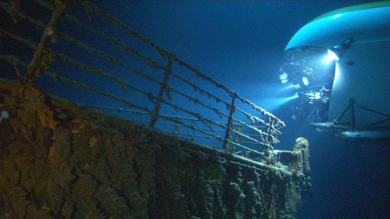 Der versunkene Bug der Titanic in der Dokumentation "Ghosts Of The Abyss", Regie James Cameron, 2003