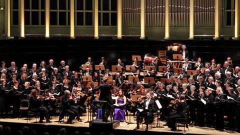 Chor und Orchester in der Glocke in Bremen