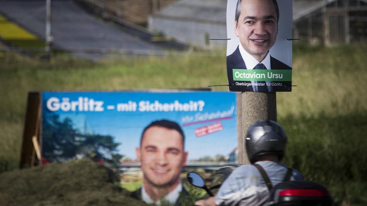 Wahlplakate von Octavian Ursu (CDU) und Sebastian Wippel (AfD), aufgenommen in Goerlitz, 12.06.2019. Ursu (CDU) trat gegen Wippel (AfD) in einer Stichwahl um das Amt des Oberbuergermeisters an.