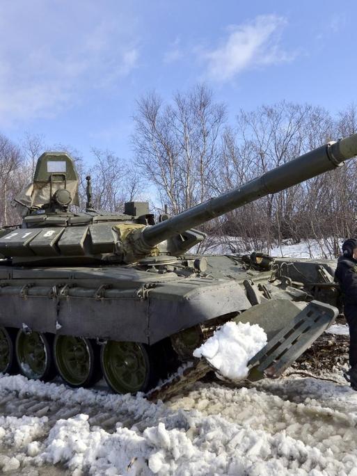 Russische Panzer bei einer Übung in der Nähe von Murmansk.