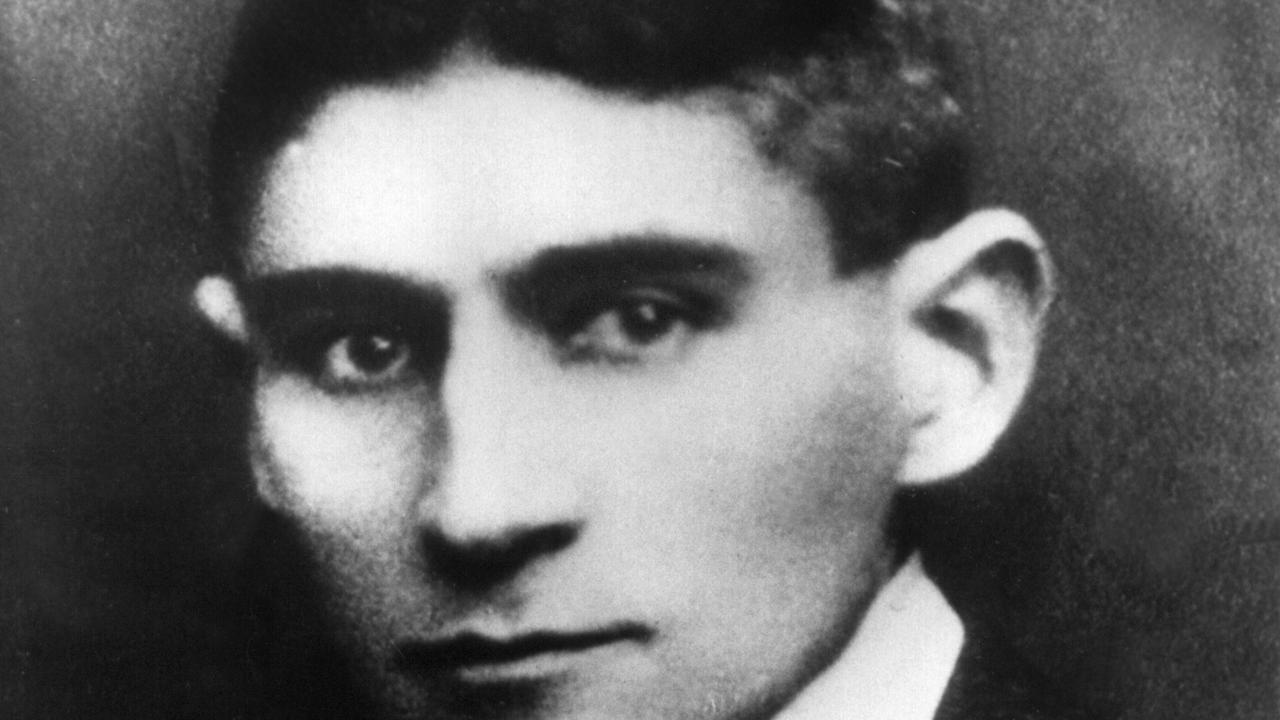 Undatiertes Porträt des österreichischen Schriftstellers Franz Kafka.