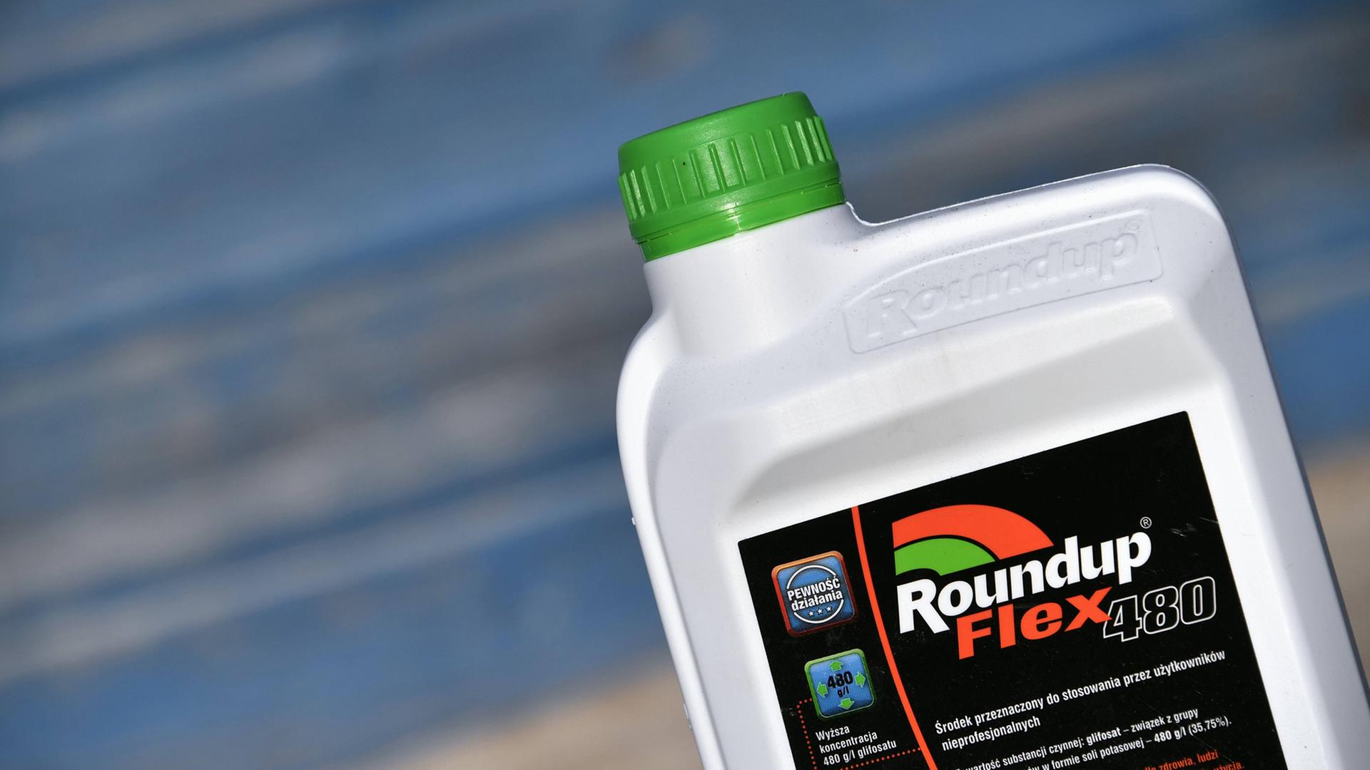 Der Unkrautvernichter Roundup mit dem Wirkstoff Glyphosat vom US-Konzern Monsanto