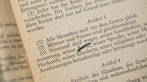Eine Seite des Grundgesetzes