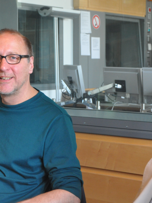 Thomas Gsella (links) und F.W. Bernstein in der "Lesart" im Deutschlandradio Kultur
