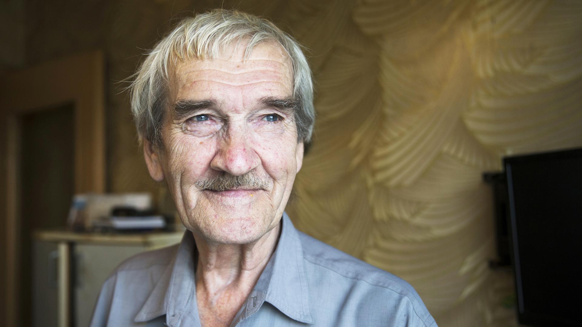 Das Foto zeigt Stanislaw Petrow im Porträt.