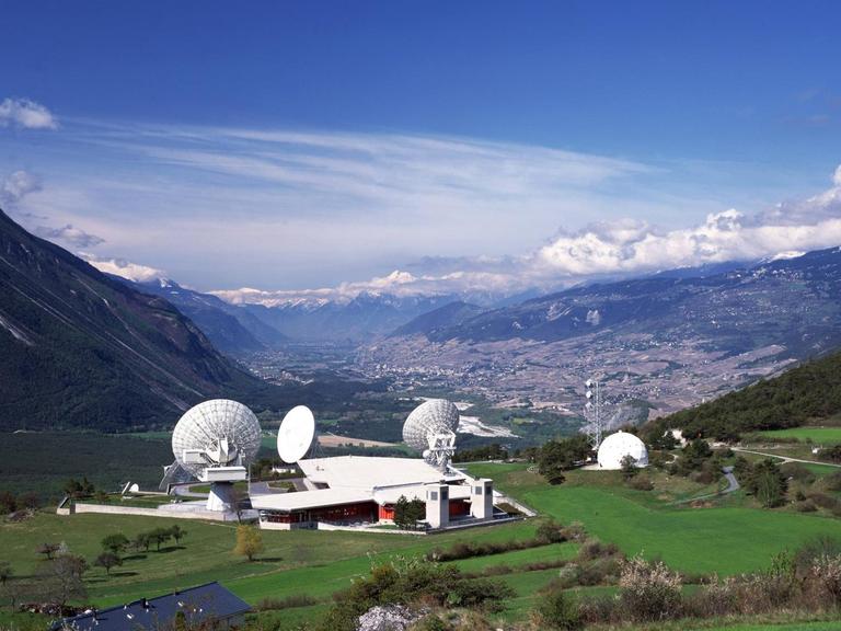 Satellitenbodenstation Leuk im Rhonetal in der Schweiz.