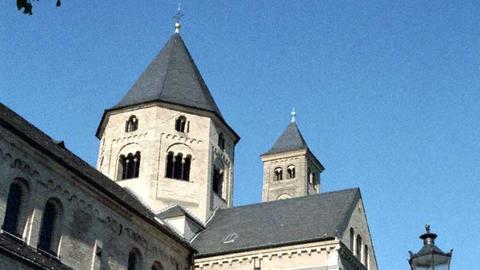 Blick auf den Vierungsturm der Klosterbasilika Knechtsteden