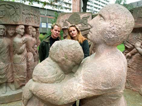 Denkmal für die "Frauen von der Rosenstraße" in Berlin Denkmal für die "Frauen von der Rosenstraße" in Berlin