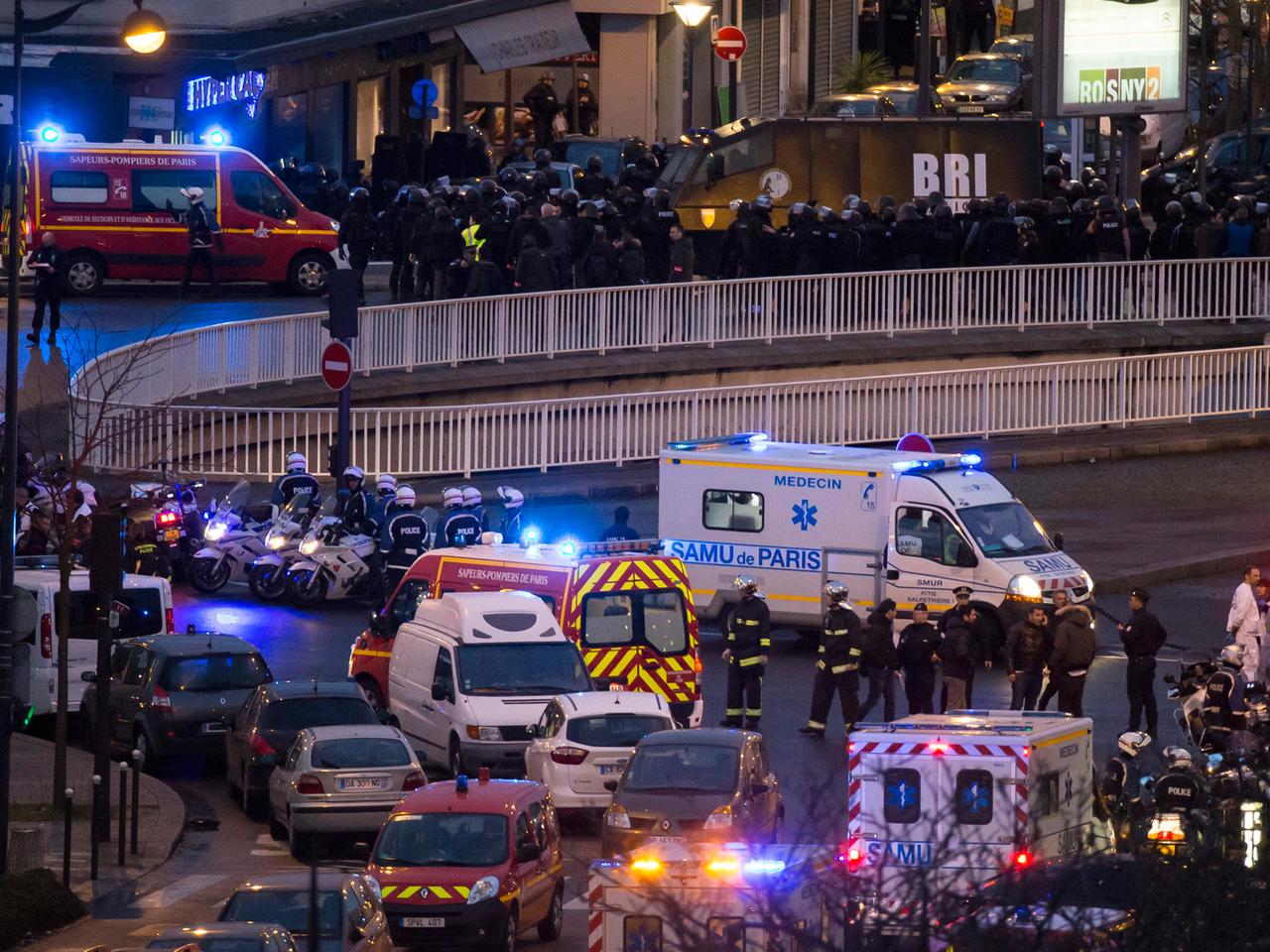 Eliteeinheiten der französischen Polizei stürmten den HyperCasher-Supermarkt an der Porte de Vincennes im Osten von Paris