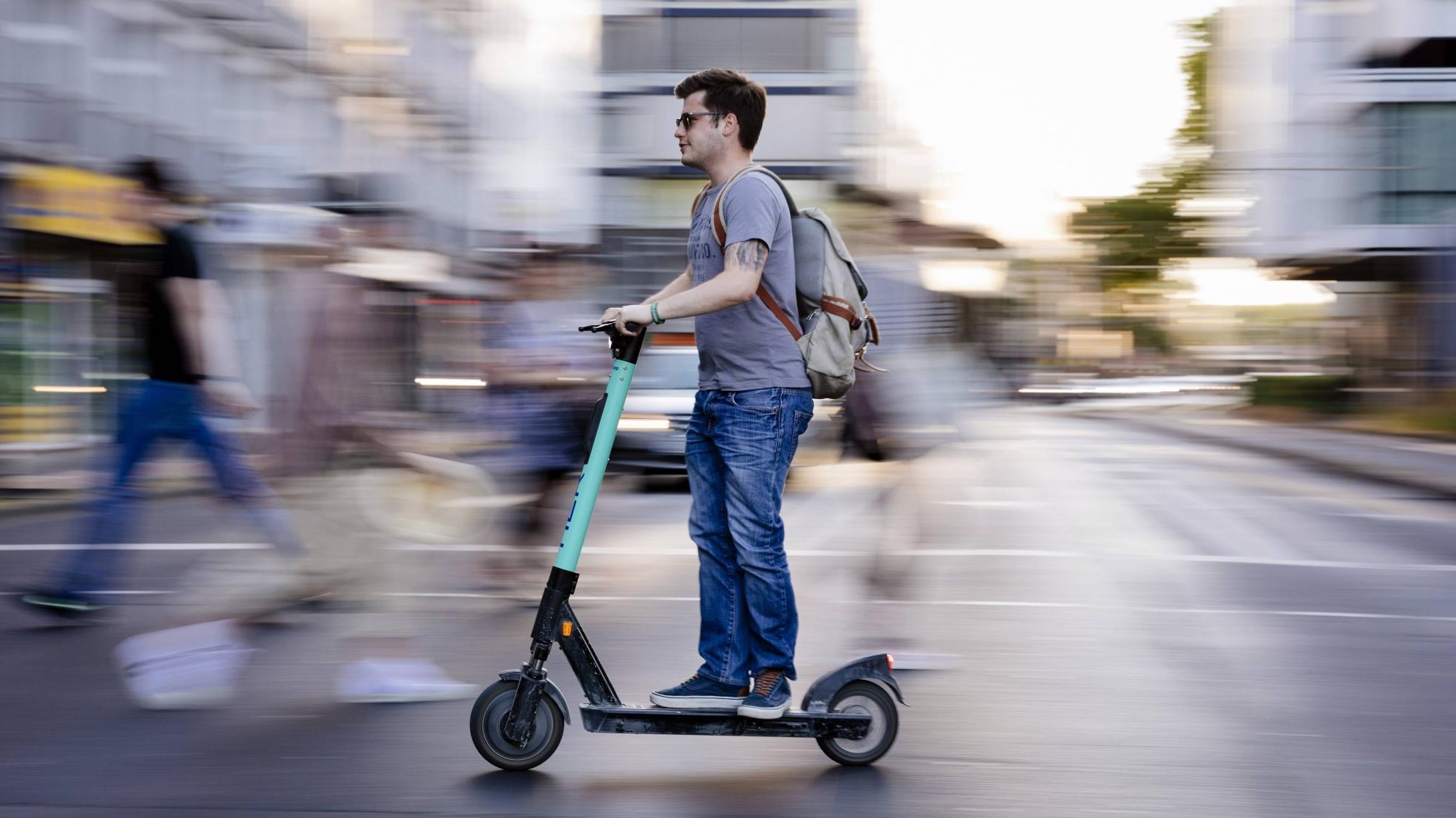 E Scooter Zulassung: Sehen so demnächst die zugelassenen E Scooter auf  unseren Straßen aus?